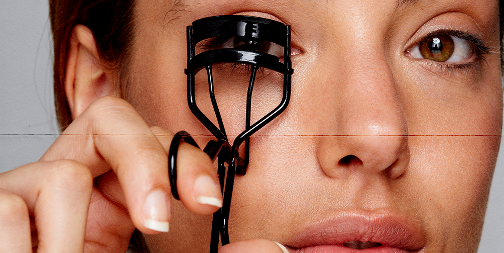 13 Greatest Eyelash Curlers of 2022, In line with Make-up Artists